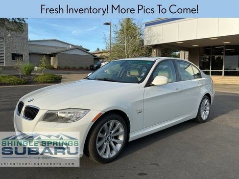 Used 2011 BMW 328i xDrive Sedan image 2