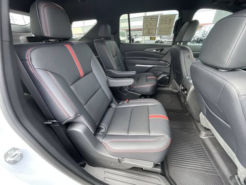 Certified 2026 Chevrolet Traverse RS FWD image 27