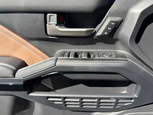 New 2026 Toyota 4Runner Limited image 25