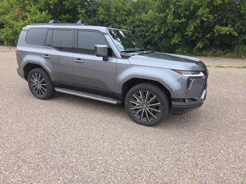 Certified 2026 Lexus GX 550 w/ Accessory Package (2T) AWD/4WD image 24