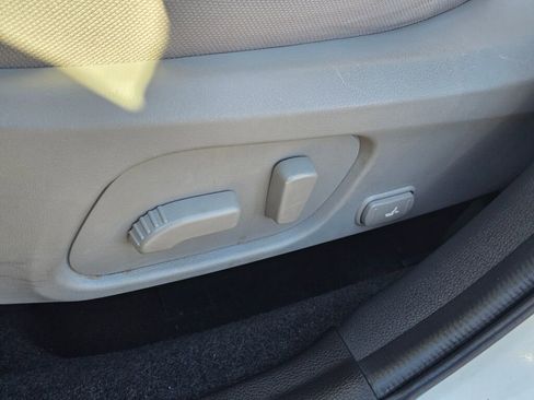 Used 2015 Subaru Forester 2.5i Premium image 34