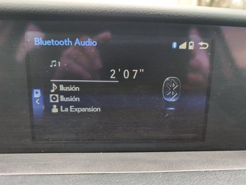 Used 2017 Lexus IS 200t image 19