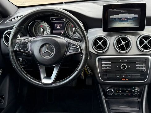 Used 2015 Mercedes-Benz CLA 250 image 15