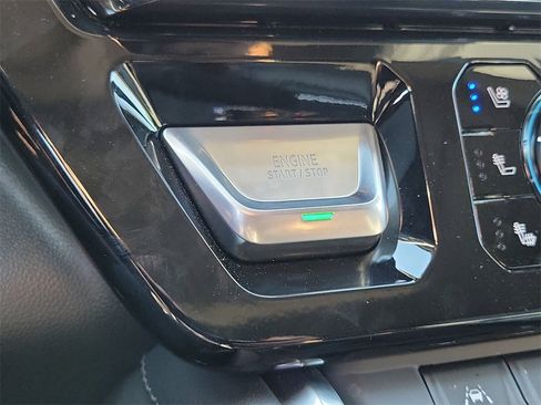 Used 2024 GMC Sierra 1500 Denali w/ Denali Reserve Package image 17