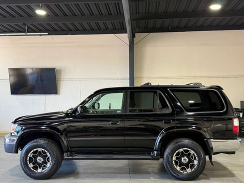 Used 2002 Toyota 4Runner SR5 RWD image 5