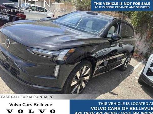 Used 2025 Volvo EX90 Ultra AWD/4WD image 1
