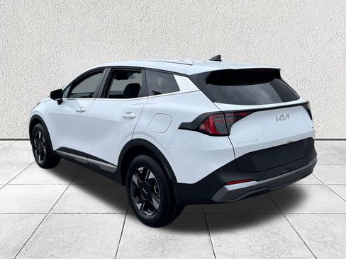 New 2026 Kia Sportage LX w/ LX Convenience Package AWD/4WD image 5