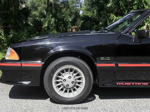 Used 1988 Ford Mustang GT RWD image 4