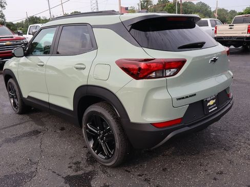 New 2026 Chevrolet TrailBlazer LT w/ Convenience Package FWD image 3