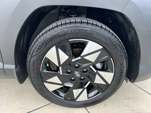 Certified 2025 Hyundai Kona SEL FWD image 5