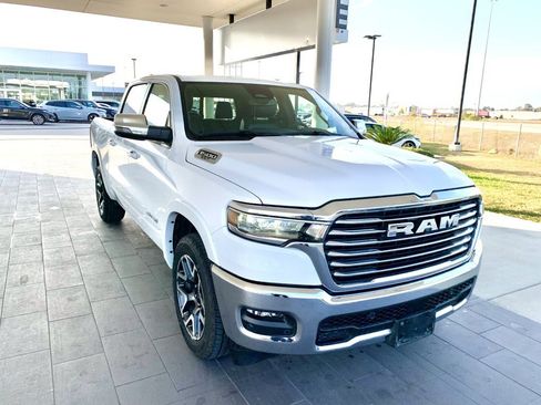 Used 2025 RAM 1500 Laramie image 3
