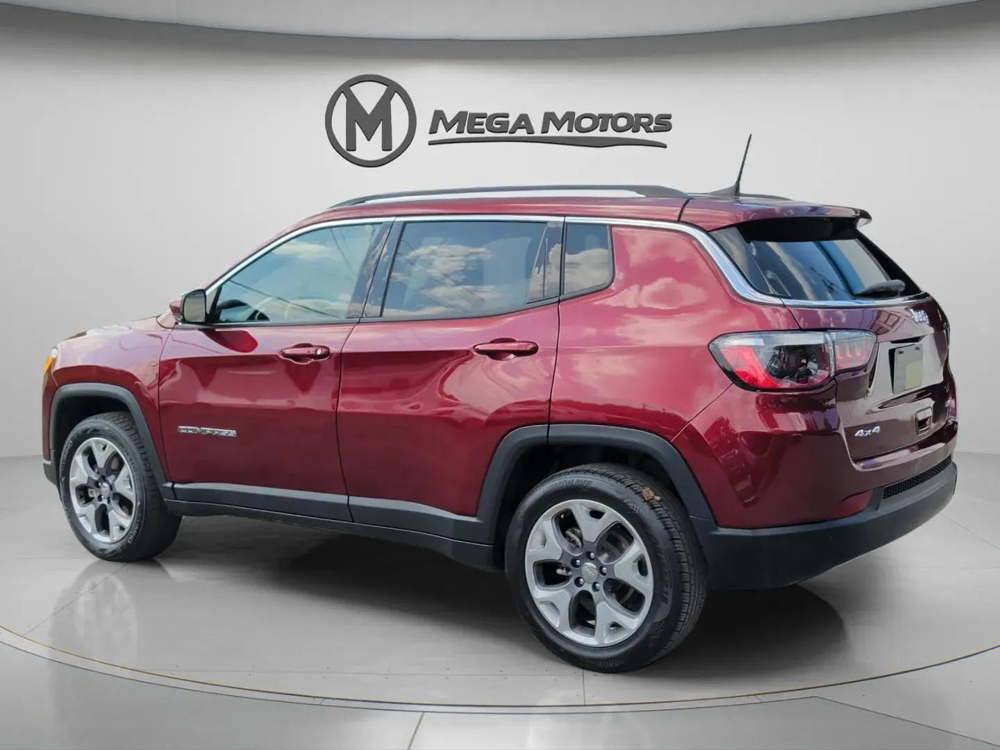 Used 2021 Jeep Compass Limited AWD/4WD image 4
