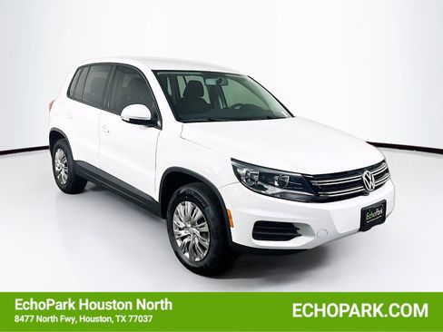 Used 2017 Volkswagen Tiguan S FWD image 1