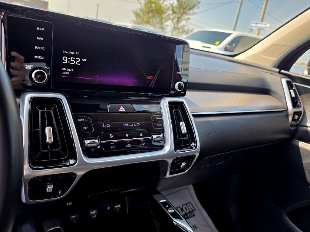 Used 2022 Kia Sorento SX FWD image 26