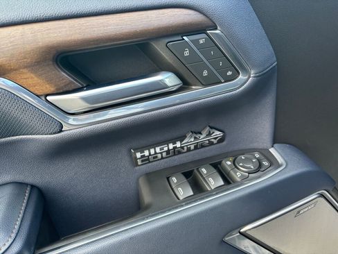 Certified 2024 Chevrolet Silverado 1500 High Country w/ High Country Premium Package image 20
