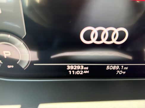 Used 2023 Audi Q5 e Premium Plus w/ Premium Plus Package AWD/4WD image 17