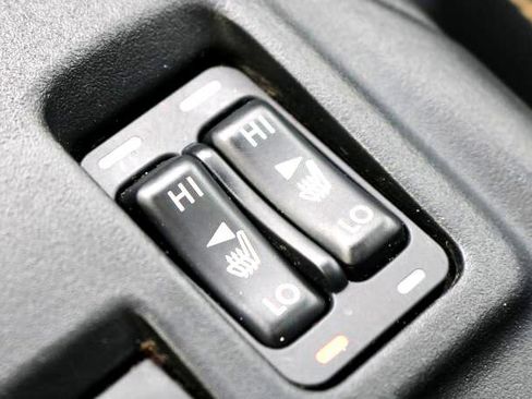 Used 2021 Subaru Crosstrek 2.5i Sport w/ Moonroof Package image 18