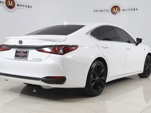 Used 2025 Lexus ES 300h F Sport w/ Accessory Package (Z1) image 3