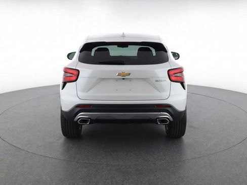 Used 2025 Chevrolet Blazer LT image 7