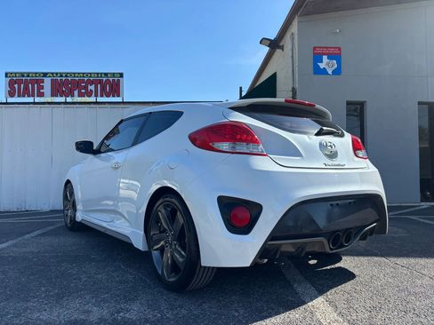 Used 2015 Hyundai Veloster Turbo image 3