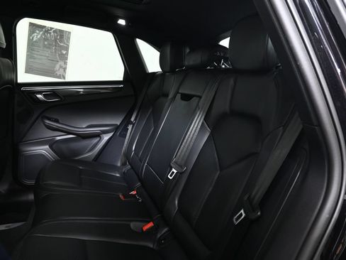 Used 2023 Porsche Macan Turbo AWD/4WD image 37