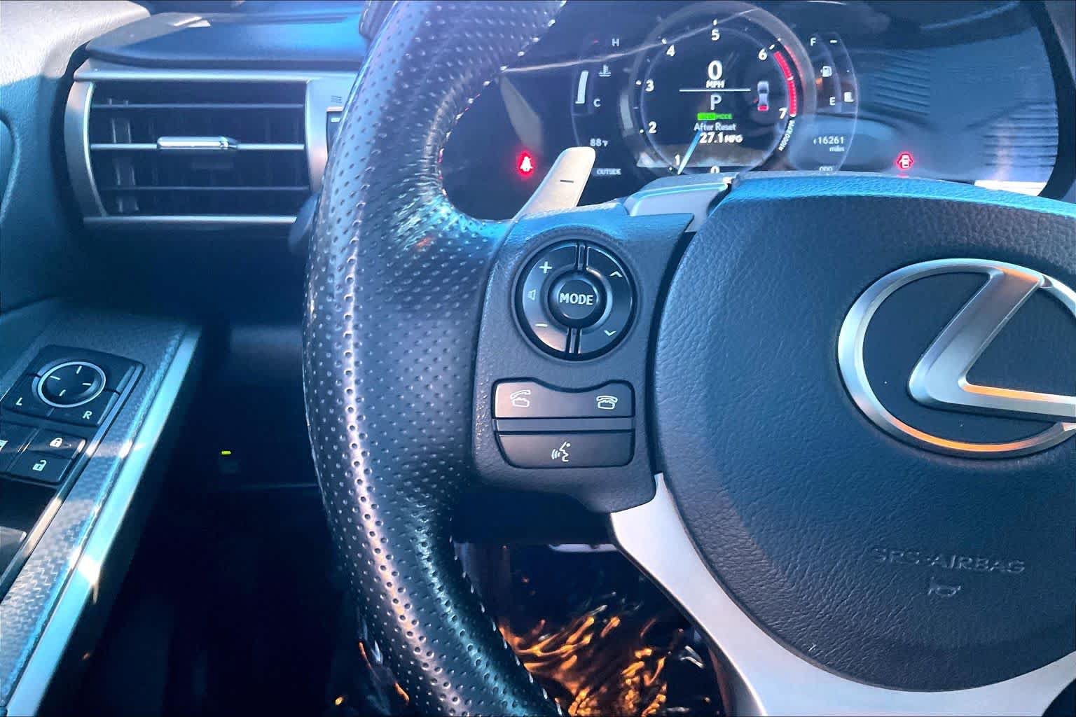 Used 2016 Lexus IS 200t RWD image 23