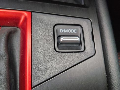 Used 2025 Nissan Kicks SR FWD image 24