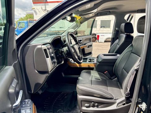 Used 2017 Chevrolet Silverado 1500 High Country AWD/4WD image 2