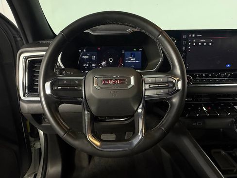 Used 2024 GMC Canyon Elevation w/ Convenience Package RWD image 18