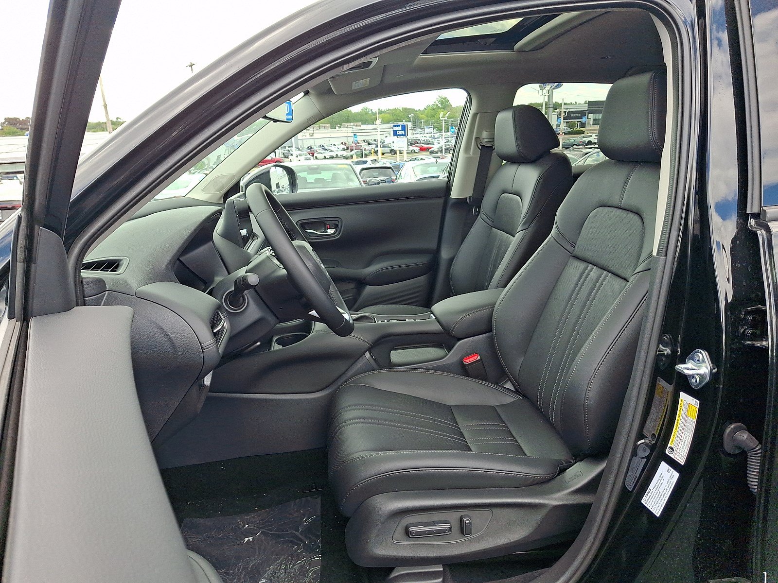New 2027 Honda HR-V EX-L image 6