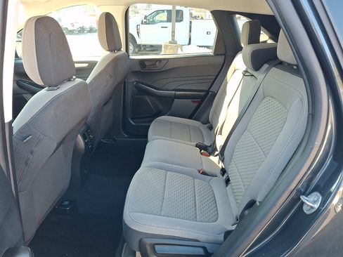 Used 2022 Ford Escape SE w/ SE Sport Appearance Package image 10