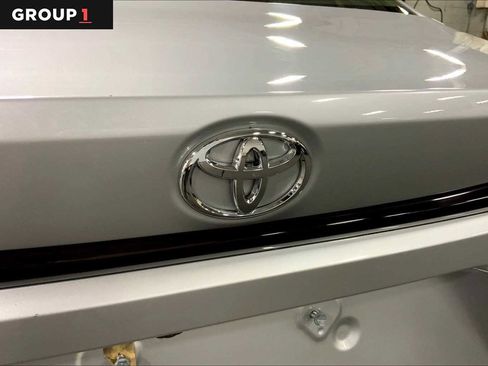 Certified 2020 Toyota Corolla LE image 30