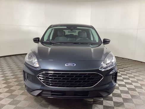 Used 2022 Ford Escape SE w/ SE Sport Appearance Package image 6