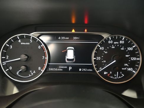 Used 2023 Nissan Rogue SV image 9