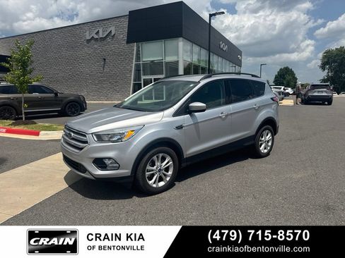 Used 2018 Ford Escape SE AWD/4WD image 1