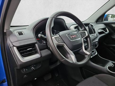 Used 2024 GMC Terrain SLE AWD/4WD image 10