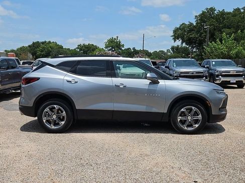 Used 2024 Chevrolet Blazer LT w/ Convenience Package FWD image 38