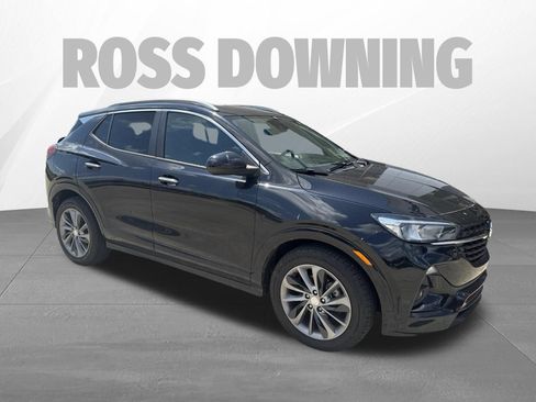 Used 2020 Buick Encore GX Select w/ Sport Touring Package FWD image 3