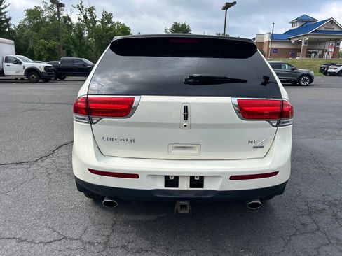Used 2013 Lincoln MKX AWD image 6