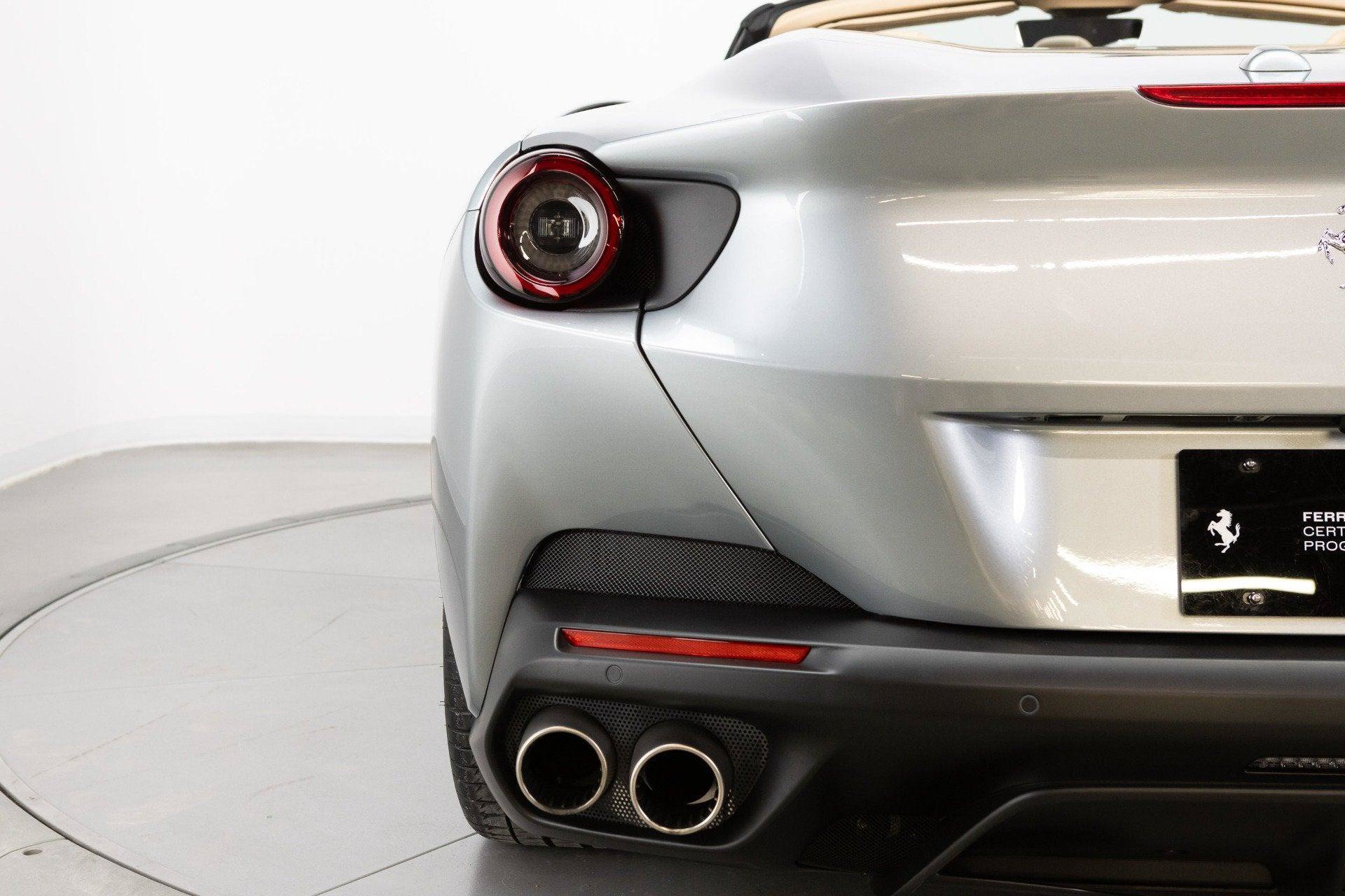 Certified 2019 Ferrari Portofino RWD image 37