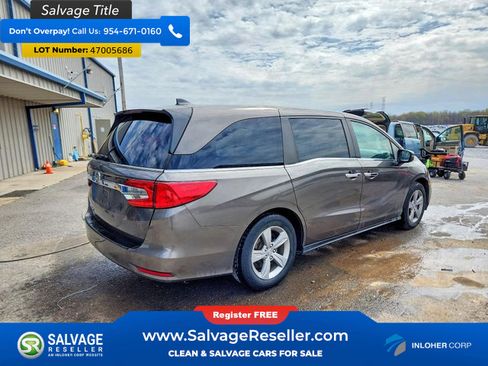Used 2019 Honda Odyssey EX image 4