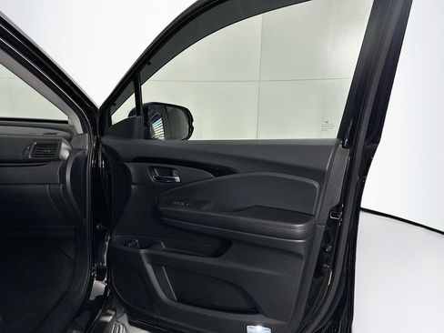 Used 2017 Honda Pilot Touring image 34
