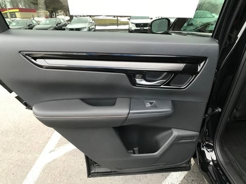 Certified 2025 Honda CR-V Sport Touring image 27