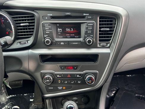 Used 2013 Kia Optima LX w/ Convenience Plus Pkg image 16