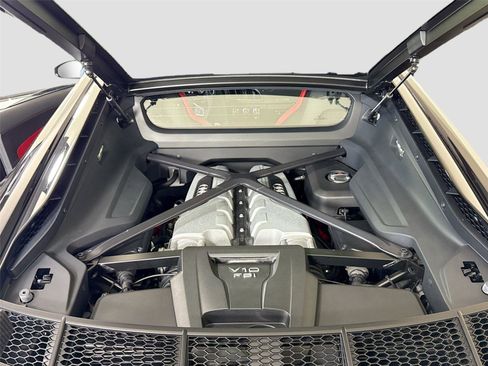 Used 2023 Audi R8 V10 performance image 25