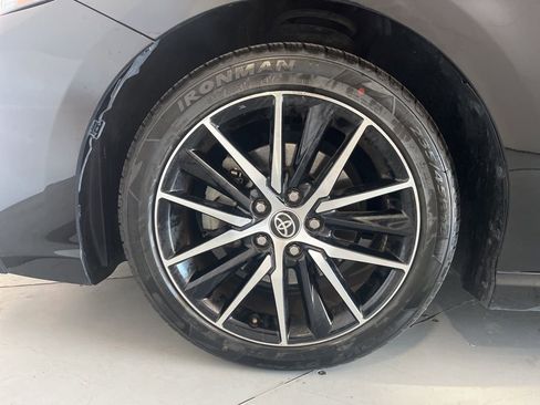 Used 2023 Toyota Camry SE FWD image 14