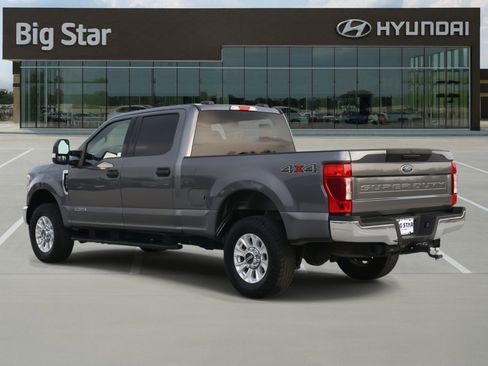 Used 2022 Ford F250 XLT image 3