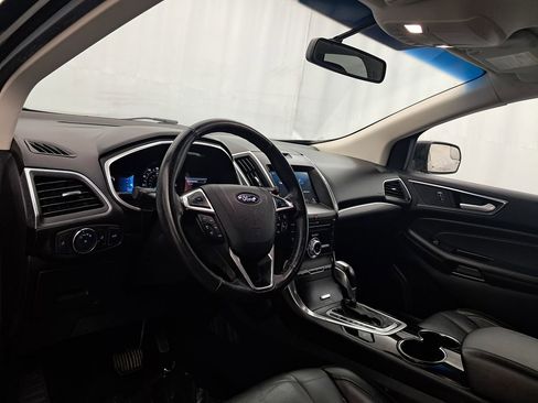 Used 2017 Ford Edge Titanium image 8
