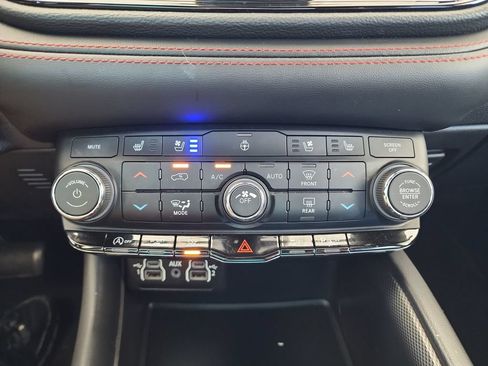 Used 2024 Dodge Durango GT AWD/4WD image 26
