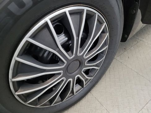 Used 2017 Kia Forte LX image 31